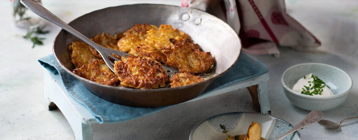 Kartoffelpuffer mit Apfelmus
