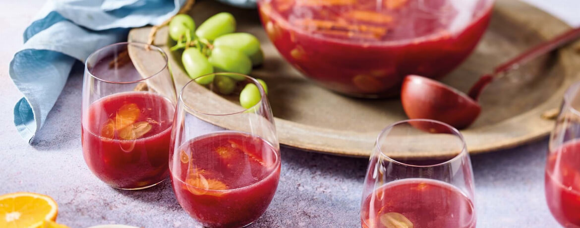 Rotweinbowle mit Trauben und Orangen für 10 Personen von lidl-kochen.de