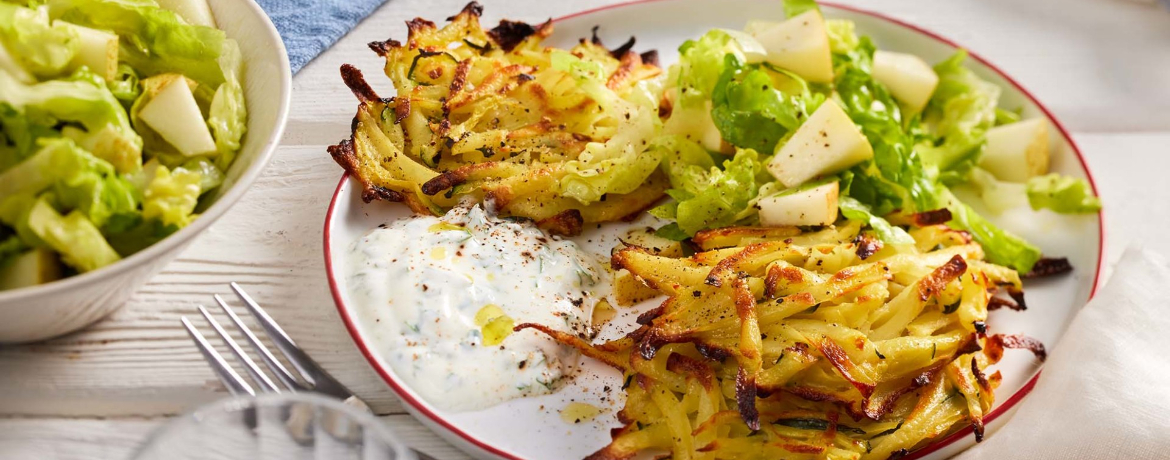 Kartoffel-Zucchini-Puffer, Joghurtdip und Birnen-Romana-Salat für 4 Personen von lidl-kochen.de