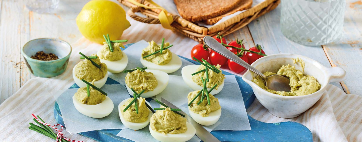 Gefüllte Eier mit Thunfisch und Avocado für 4 Personen von lidl-kochen.de