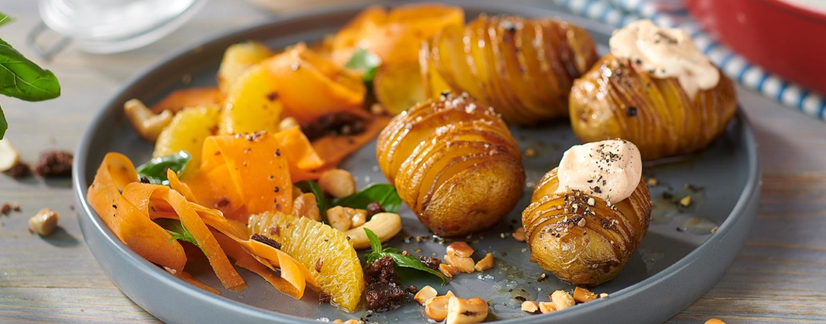 Fächerkartoffeln mit Chilimayo und Orangen-Karotten-Salat für 4 Personen von lidl-kochen.de