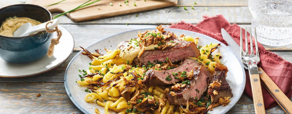 Rumpsteaks mit Zwiebel-Spätzle - Rezept | LIDL Kochen