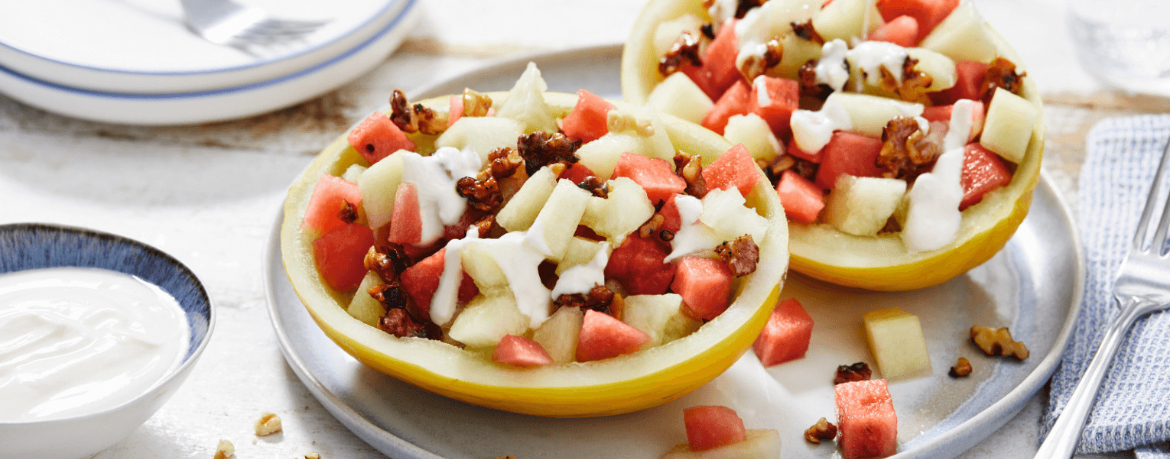 Melonen-Salat mit Honig-Joghurt-Soße und Walnüssen für 4 Personen von lidl-kochen.de