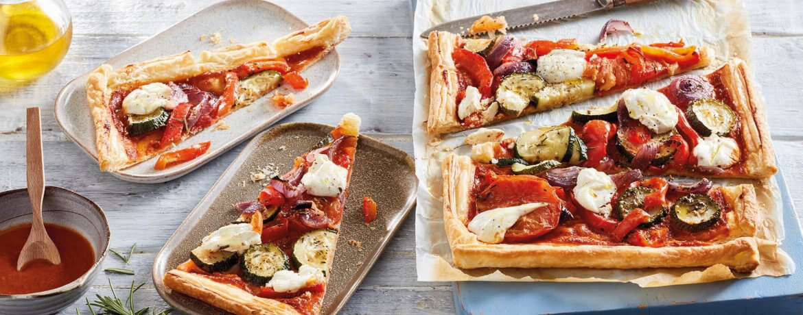 Ratatouille-Tartelettes mit Tomaten-Pesto und Rosmarin für 4 Personen von lidl-kochen.de
