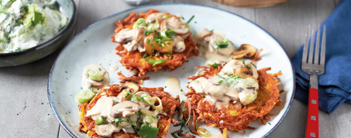 Kartoffelrösti mit Rahm-Pilzen an Gurken-Salat mit Dill für 4 Personen von lidl-kochen.de