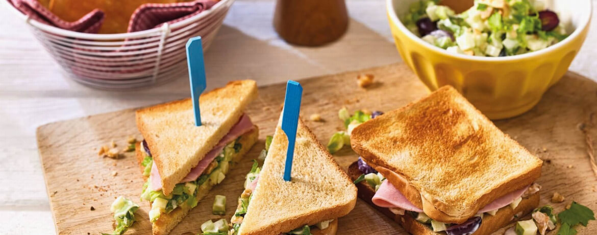 American Sandwich mit Waldorfsalat für 4 Personen von lidl-kochen.de