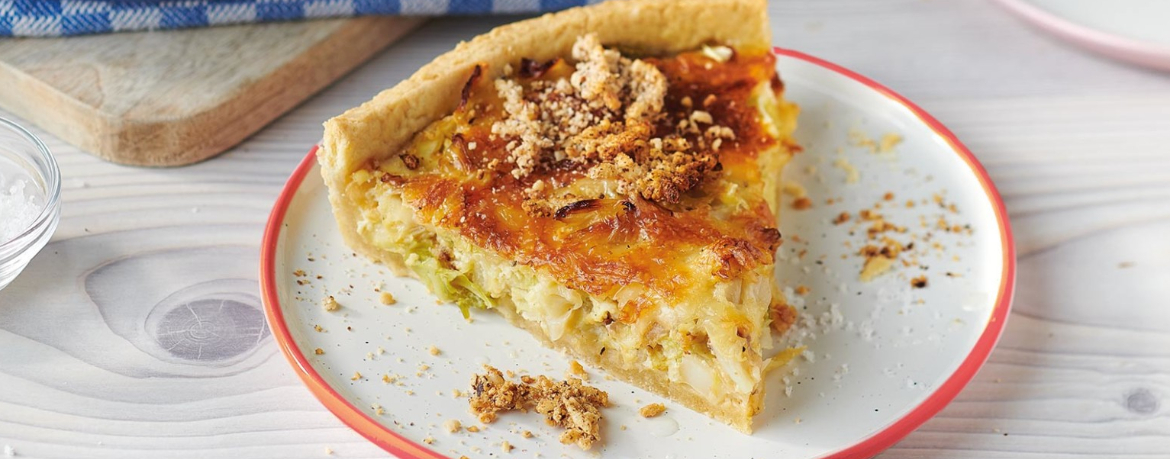 Wirsing-Quiche mit salzigem Florentiner-Käse-Crunch für 4 Personen von lidl-kochen.de