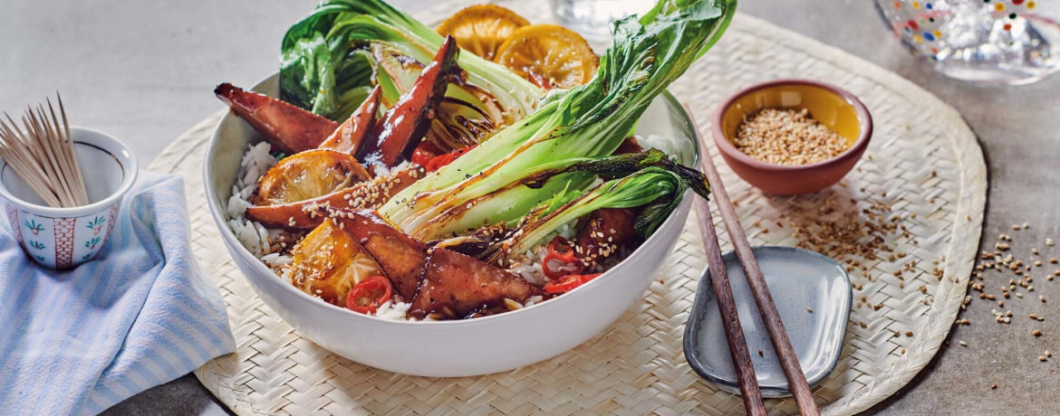 Marinierter Tofu mit Pak Choi und Reis-image