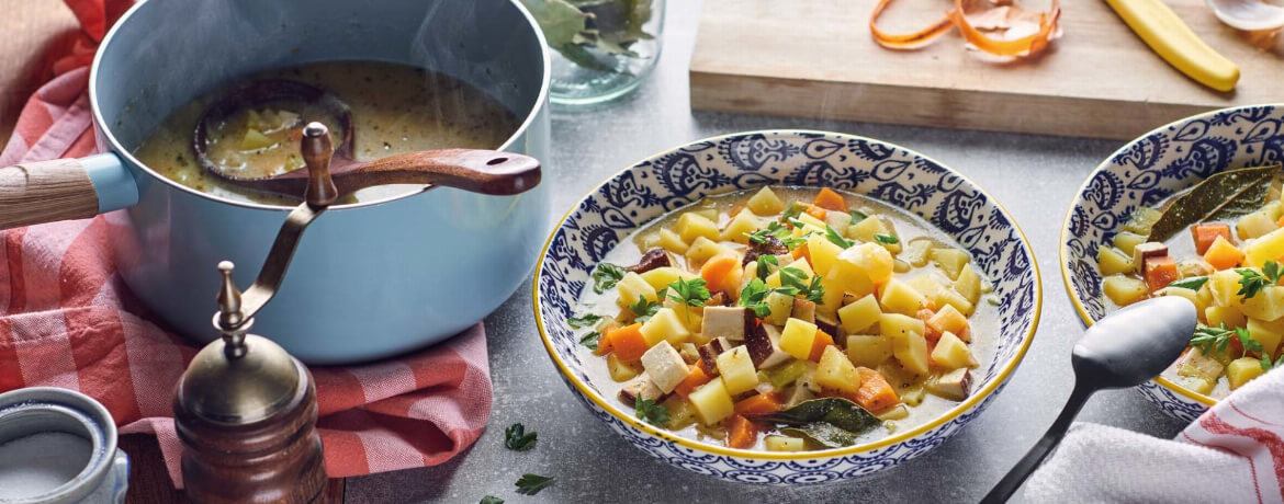 Vegane Kartoffelsuppe mit Räuchertofu - Rezept | LIDL Kochen