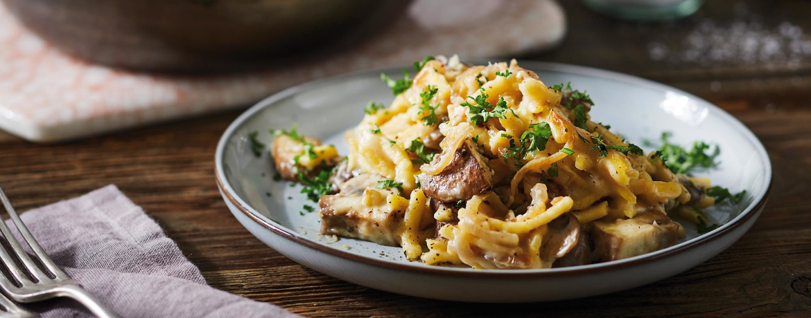 Vegane Spätzle mit Champignonsoße und geschmorten Zwiebeln für 4 Personen von lidl-kochen.de