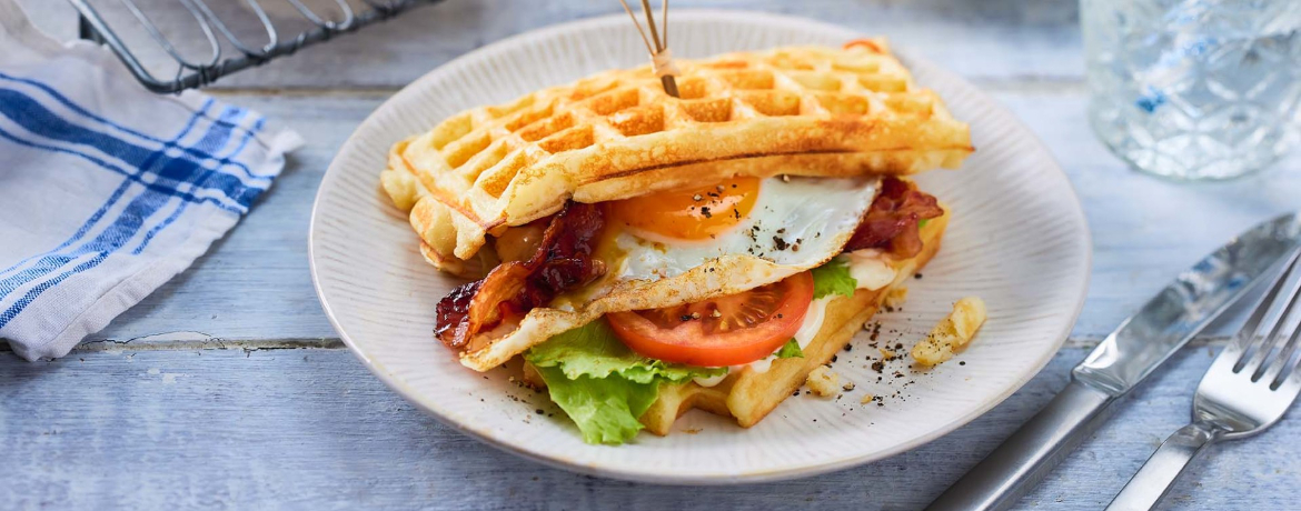 Herzhafte Waffeln mit Spiegelei und Bacon für 4 Personen von lidl-kochen.de