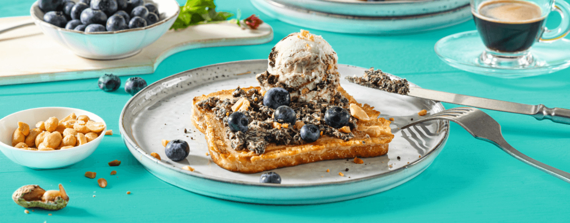 Cookies and Cream Aufstrich auf French Toast mit Peanut Butter Ice cream für 4 Personen von lidl-kochen.de