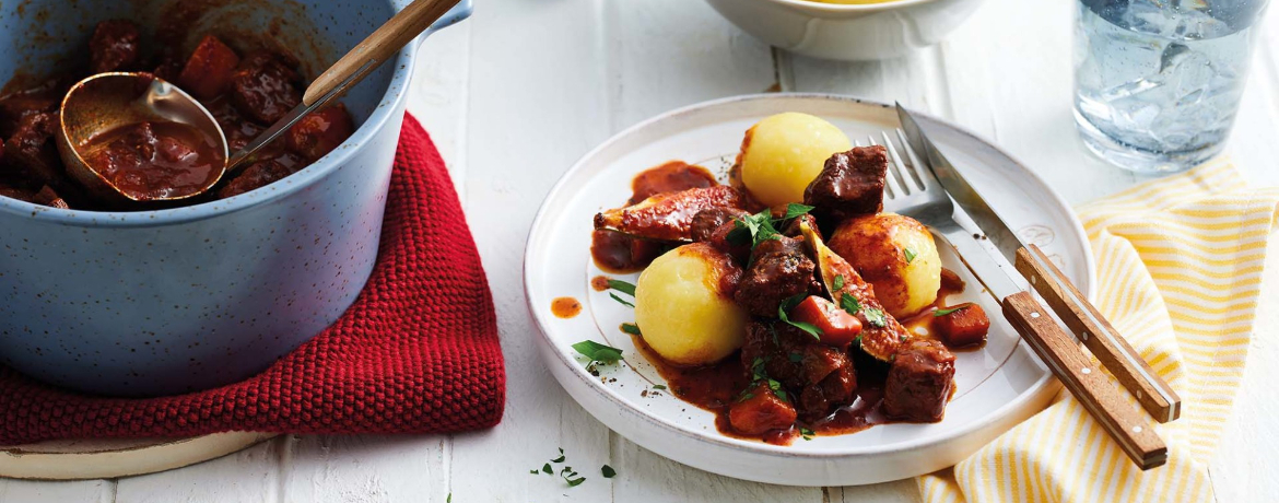 Gulasch mit Feigen und Kartoffelklößen für 4 Personen von lidl-kochen.de