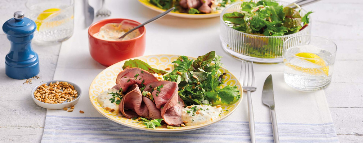 Roastbeef mit Sauce Tatar und buntem Salat für 4 Personen von lidl-kochen.de