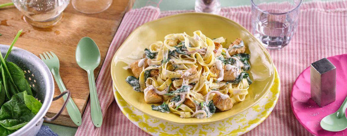 Tagliatelle mit Spinat und Hähnchen für 4 Personen von lidl-kochen.de