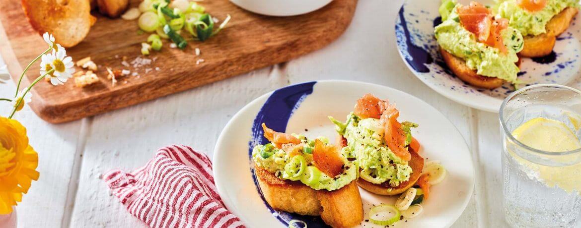 Crostini mit Avocadocreme und Lachs für 9,5 Personen von lidl-kochen.de