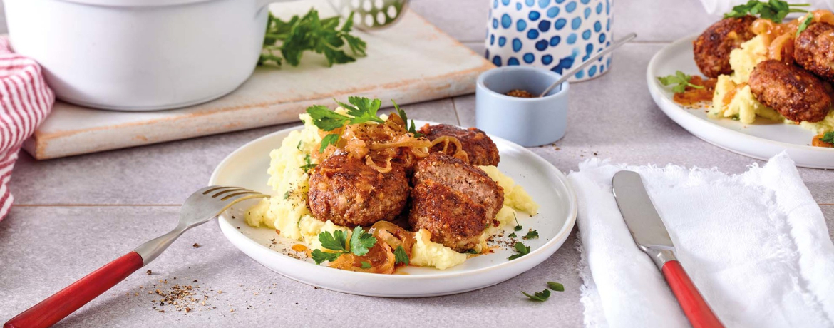 Käsebuletten mit Kartoffelstampf und Röstzwiebeln für 4 Personen von lidl-kochen.de