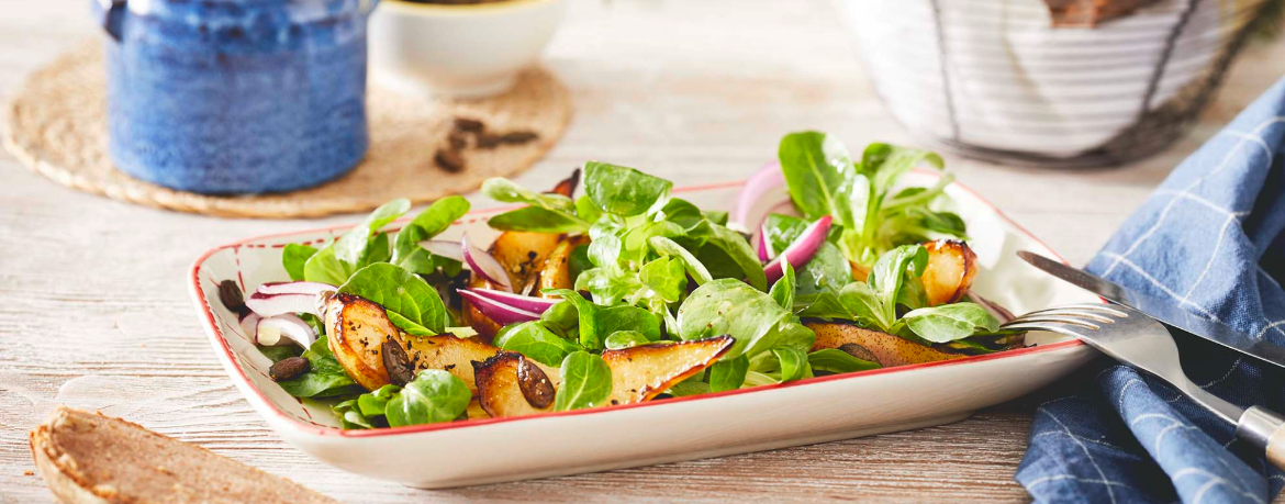 Feldsalat mit gebratenen Birnenspalten für 4 Personen von lidl-kochen.de