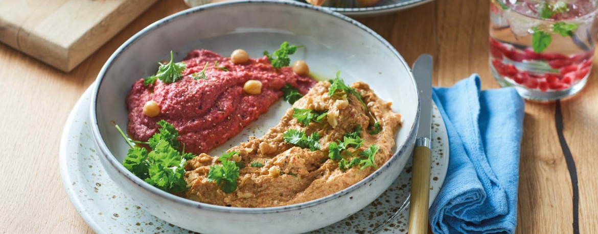 Rote Bete-Hummus mit Fladenbrot und Paprika-Auberginen-Dip für 4 Personen von lidl-kochen.de