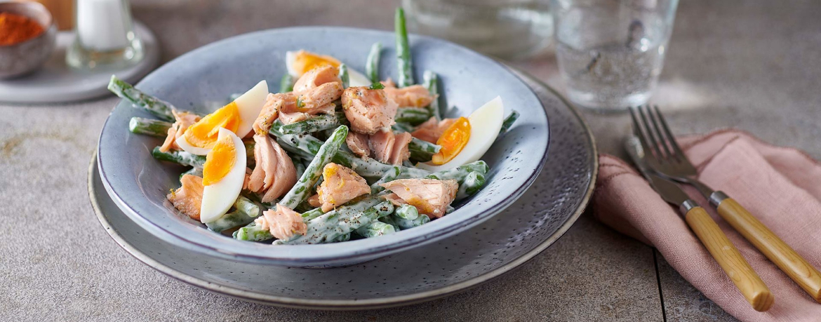 Cremiger Bohnensalat mit Lachs und Ei für 4 Personen von lidl-kochen.de