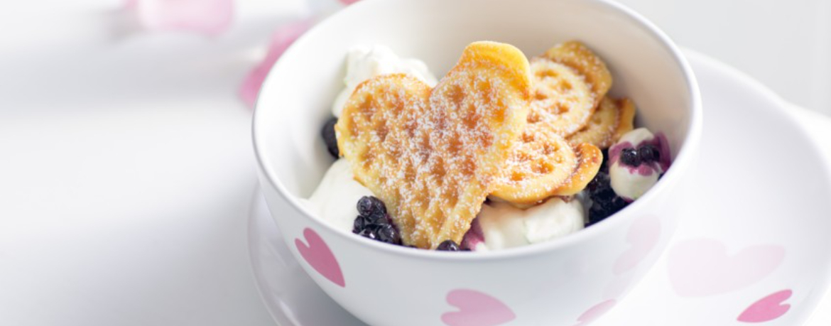 Waffeln mit Blaubeeren und Limettensahne für 4 Personen von lidl-kochen.de