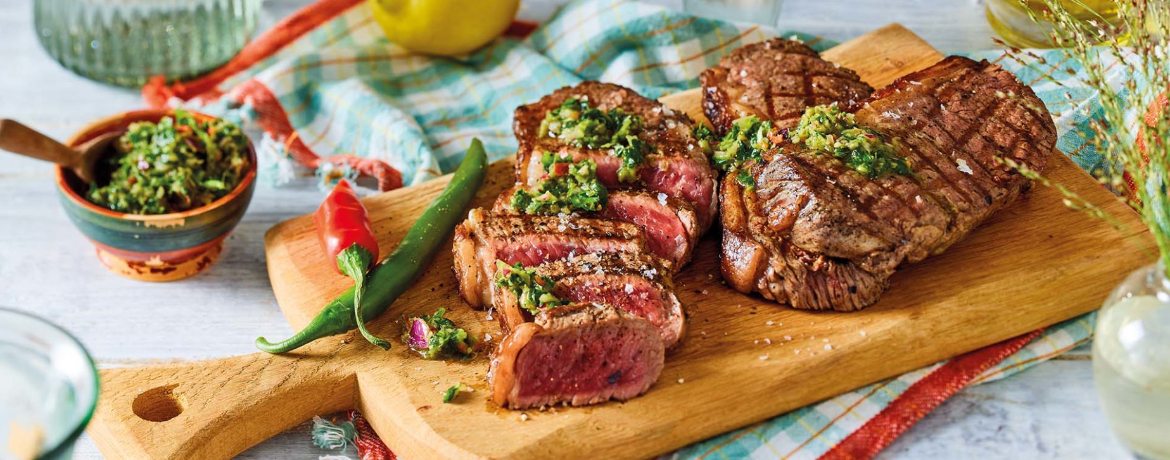 Gegrillte Rindersteaks mit Chimichurrisauce für 4 Personen von lidl-kochen.de