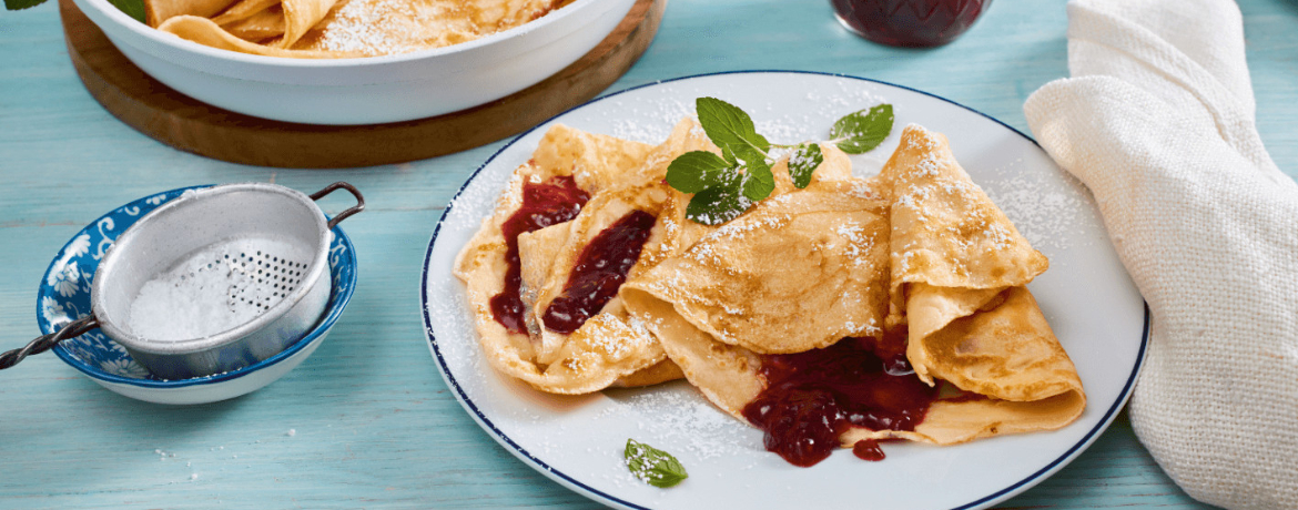 Pfannkuchen mit Marmelade und Puderzucker für 4 Personen von lidl-kochen.de