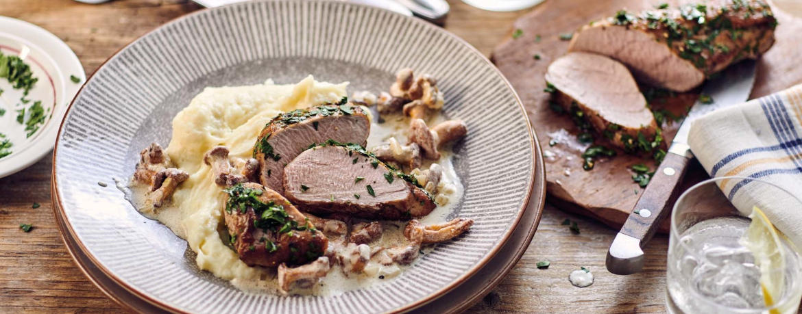 Selleriepüree mit Schweinefilet und Pfifferlingsauce für 4 Personen von lidl-kochen.de