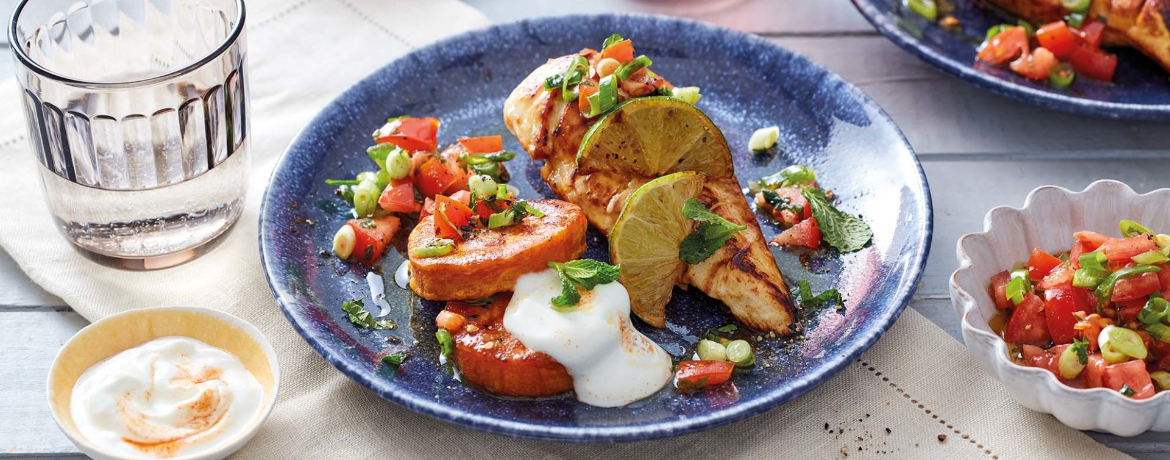 Limetten-Hähnchen an gebackener Süßkartoffel mit minziger Tomaten-Salsa für 2,5 Personen von lidl-kochen.de