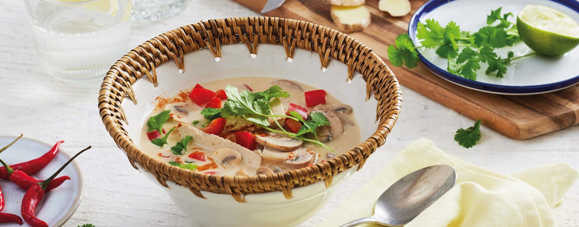 Thailändische Kokossuppe mit Tofu - Rezept | LIDL Kochen