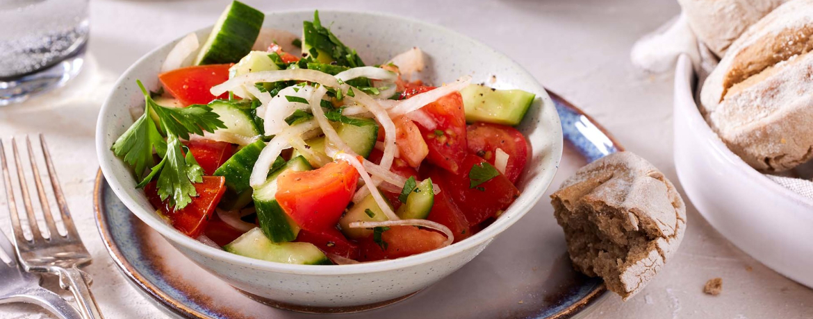 Indischer Tomaten-Gurken-Salat für 4 Personen von lidl-kochen.de