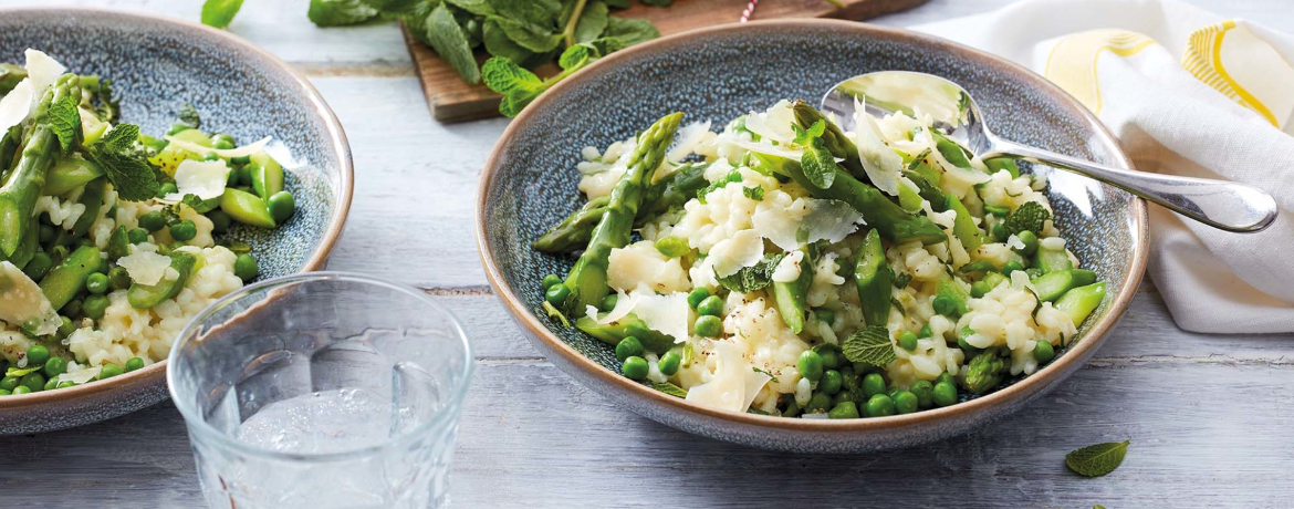 Frühlingsrisotto mit Spargel, Erbsen und Minze für 4 Personen von lidl-kochen.de