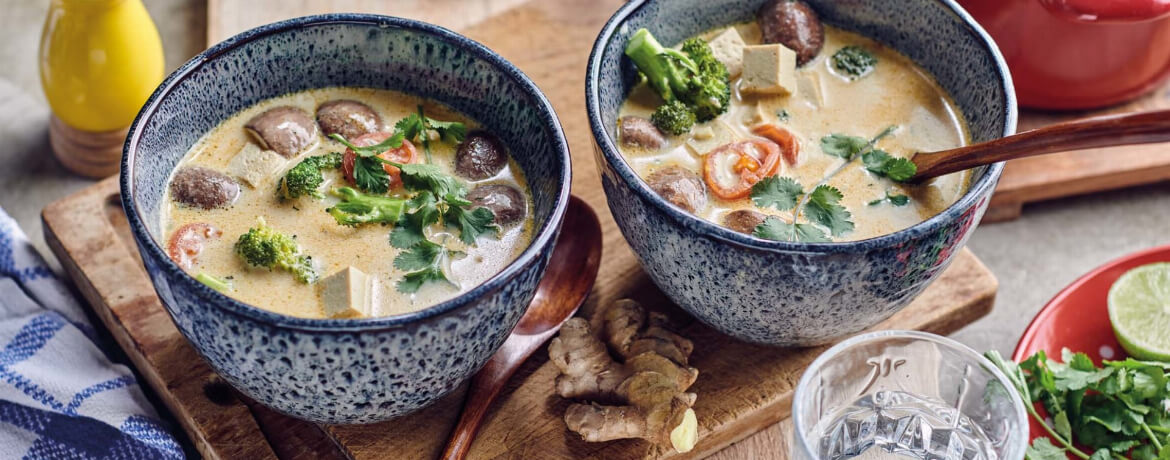 Vegane Tom Kha Tofu mit Brokkoli und Pilzen - Rezept | LIDL Kochen