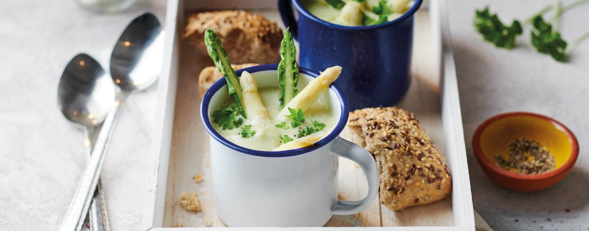 Spargelsuppe mit weißen und grünen Spargel für 4 Personen von lidl-kochen.de