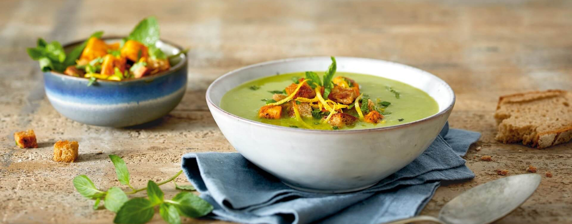 Erbsensuppe mit Minz-Tofu-Topping für 4 Personen von lidl-kochen.de