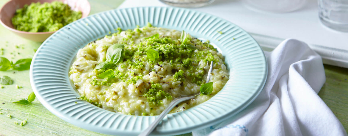 Zucchini-Risotto mit Basilikum-Parmesan für 4 Personen von lidl-kochen.de