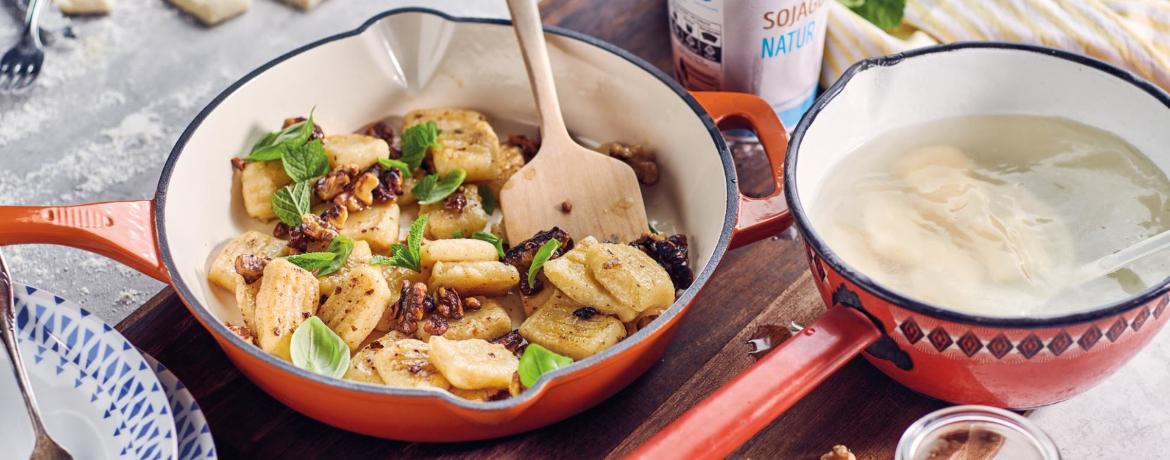 Vegane Sojaghurt-Gnocchi mit Minze und Walnüssen für 4 Personen von lidl-kochen.de