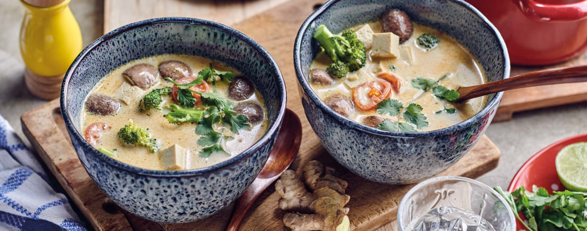 Vegane Tom Kha Tofu mit Brokkoli und Pilzen - Rezept | LIDL Kochen