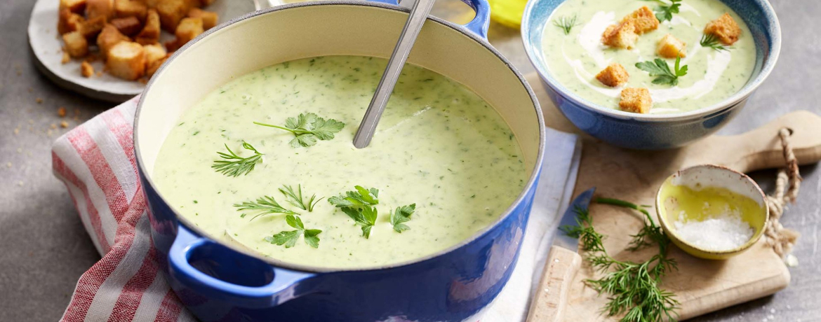 Vegane Kräutersuppe mit Bärlauch und Knoblauch-Croutons für 4 Personen von lidl-kochen.de