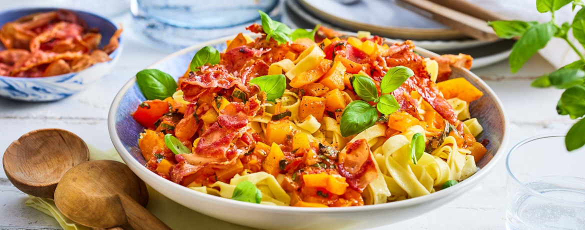 Tagliatelle mit Letscho und Serrano-Schinken für 4 Personen von lidl-kochen.de