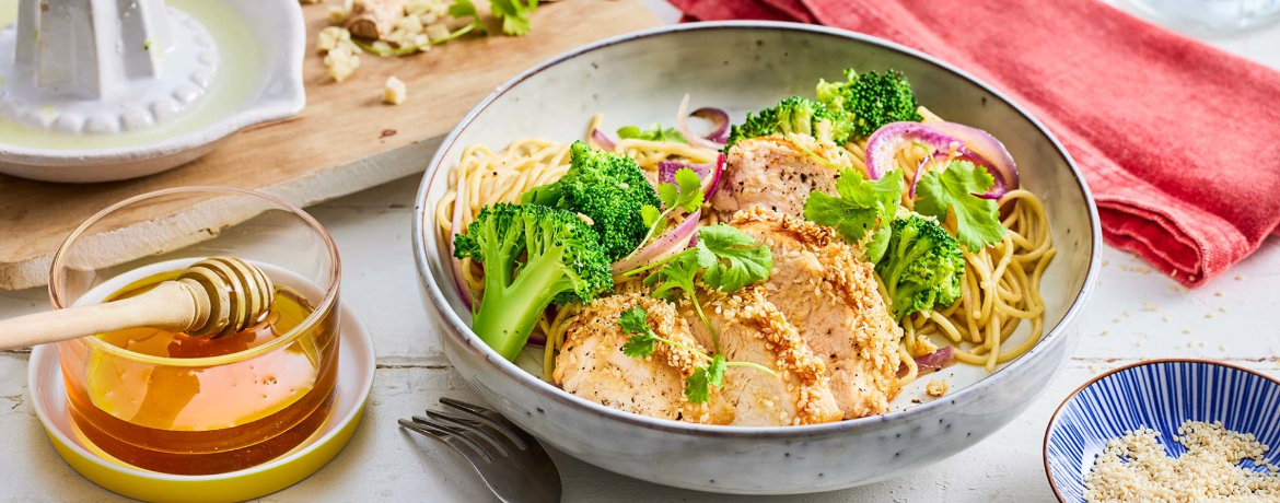 Hähnchen mit Sesam-Kruste an Spaghetti für 4 Personen von lidl-kochen.de