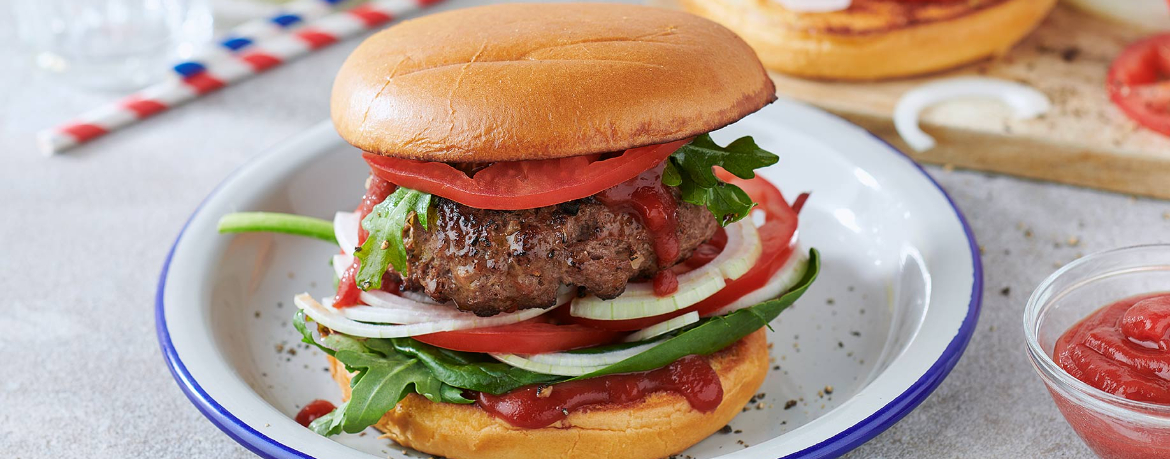 Burger mit Tomate und Zwiebel für 4 Personen von lidl-kochen.de