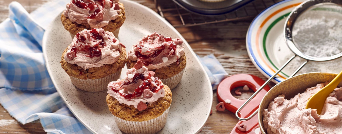 Rosa Cupcakes mit veganem Frosting für 12 Personen von lidl-kochen.de