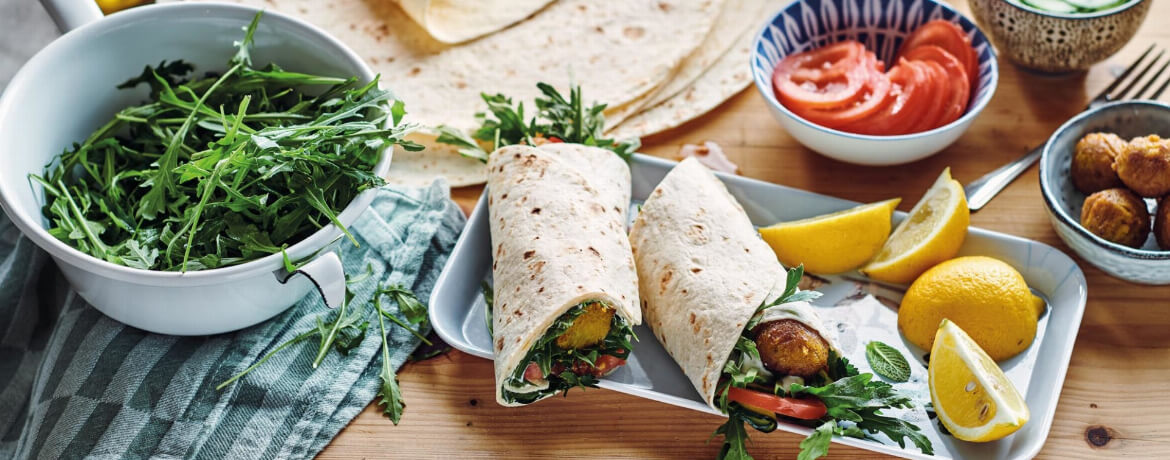 Vegane Falafel-Wraps mit Sojaghurt-Minz-Soße - Rezept | LIDL Kochen