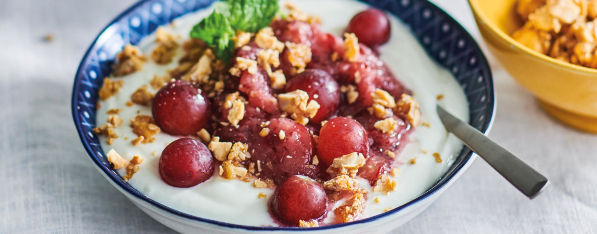 Goat Yoghurt mit Frozen Trauben für 4 Personen von lidl-kochen.de