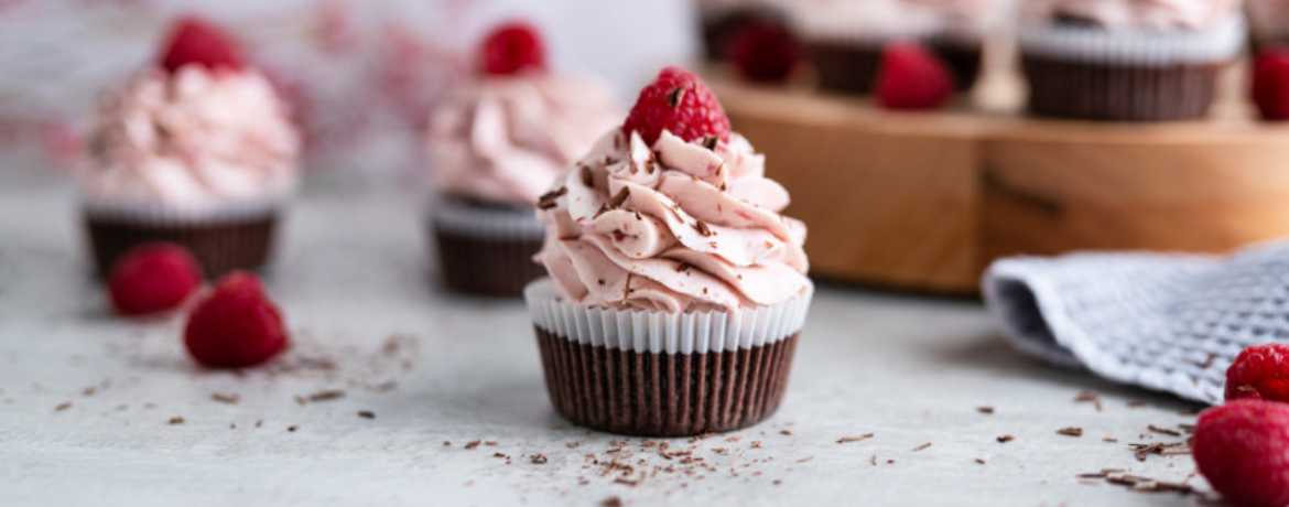 Himbeer-Schokoladen-Cupcakes für 12 Personen von lidl-kochen.de