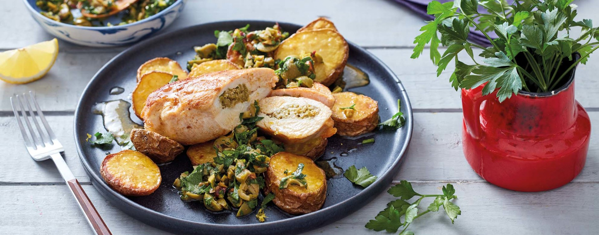 Gefüllte Hähnchenbrust mit Oliven-Pistazien-Salsa auf Röst-Kartoffeln für 4 Personen von lidl-kochen.de