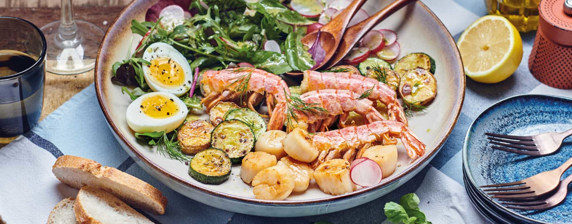 Salat mit Ofengemüse und gebratenen Garnelen für 4 Personen von lidl-kochen.de