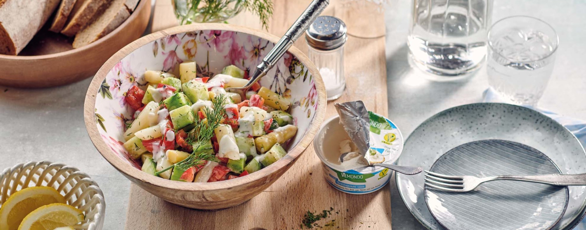 Veganer Gurken-Spargel-Salat mit Paprika und Dill für 4 Personen von lidl-kochen.de