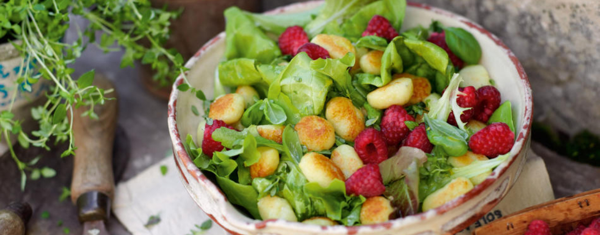 Gemischter Salat mit Gnocchi und Himbeeren für 4 Personen von lidl-kochen.de